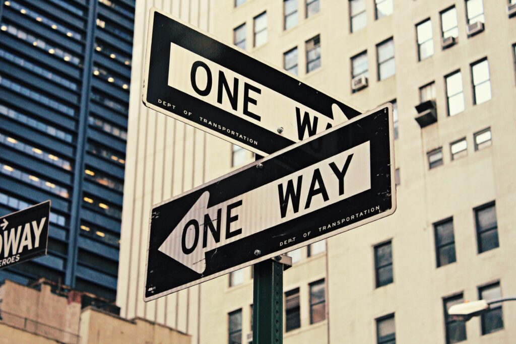 one way street sign