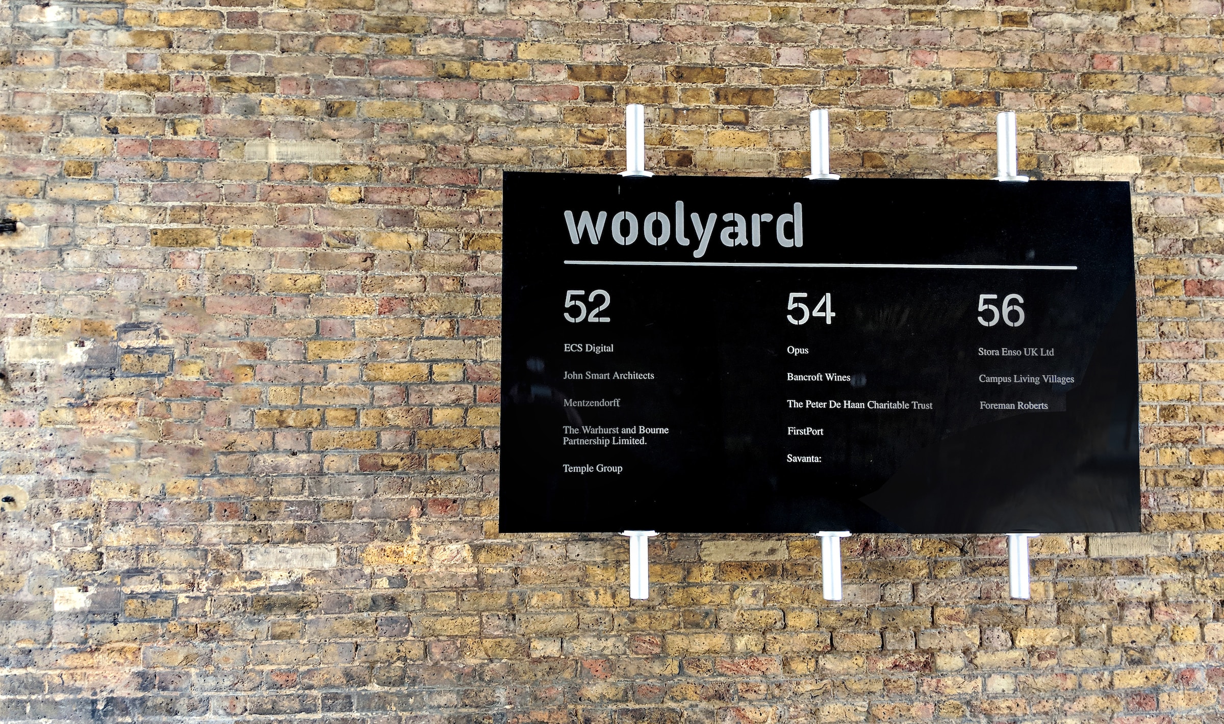 wall-mounted-wayfinding-sign